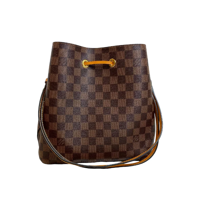 Ladies Louis Vuitton shoulder bags with a magnetic - closure flap for easeHandbag Luxury Designer By Louis Vuitton  Size: Medium