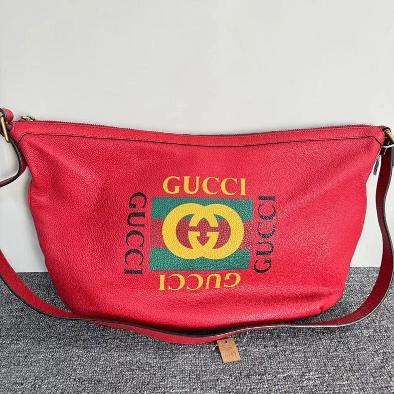 Customizable monogram bagsGucci Red Crossbody Bag Medium