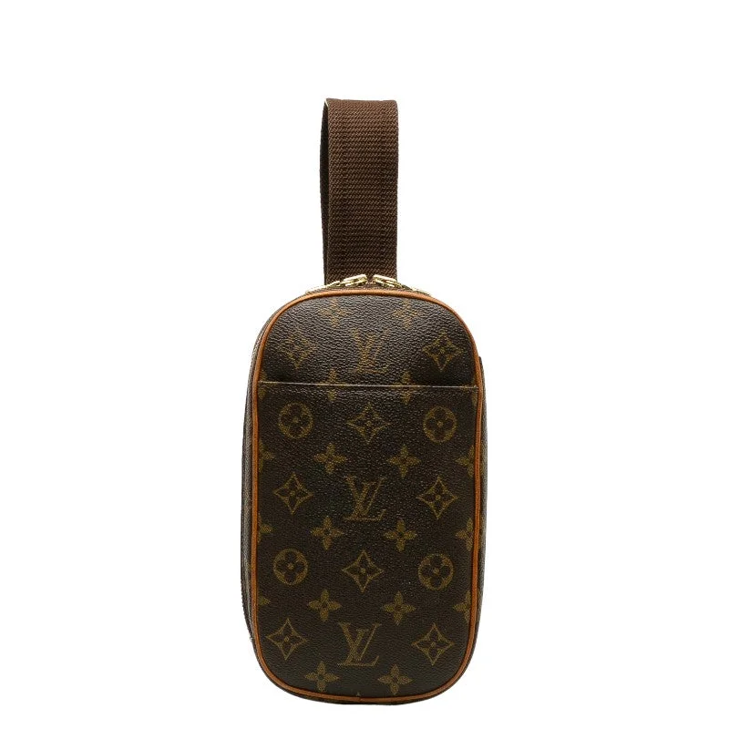 Ladies Louis Vuitton Capucines bags with a detachable shoulder strapLouis Vuitton M51870 Brown PVC Leather Men Louis Vuitton M51870 Brown PVC Leather Men Louis Vuitton