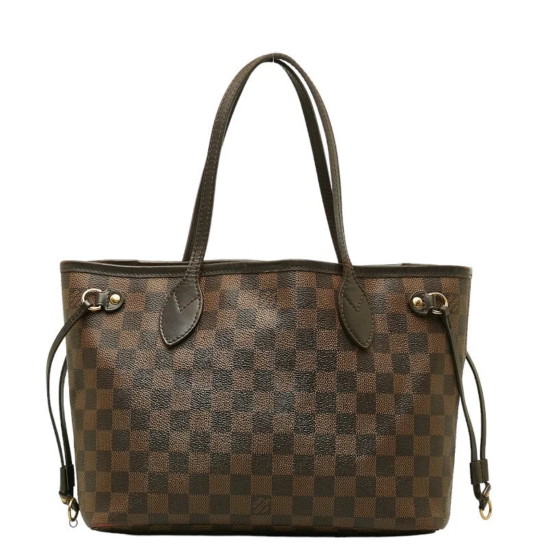 Ladies Louis Vuitton Petite Malle bags in a pastel color for a soft lookLouis Vuitton Damier Neverfull N51109 Tote Bag PVC/Leather Brown