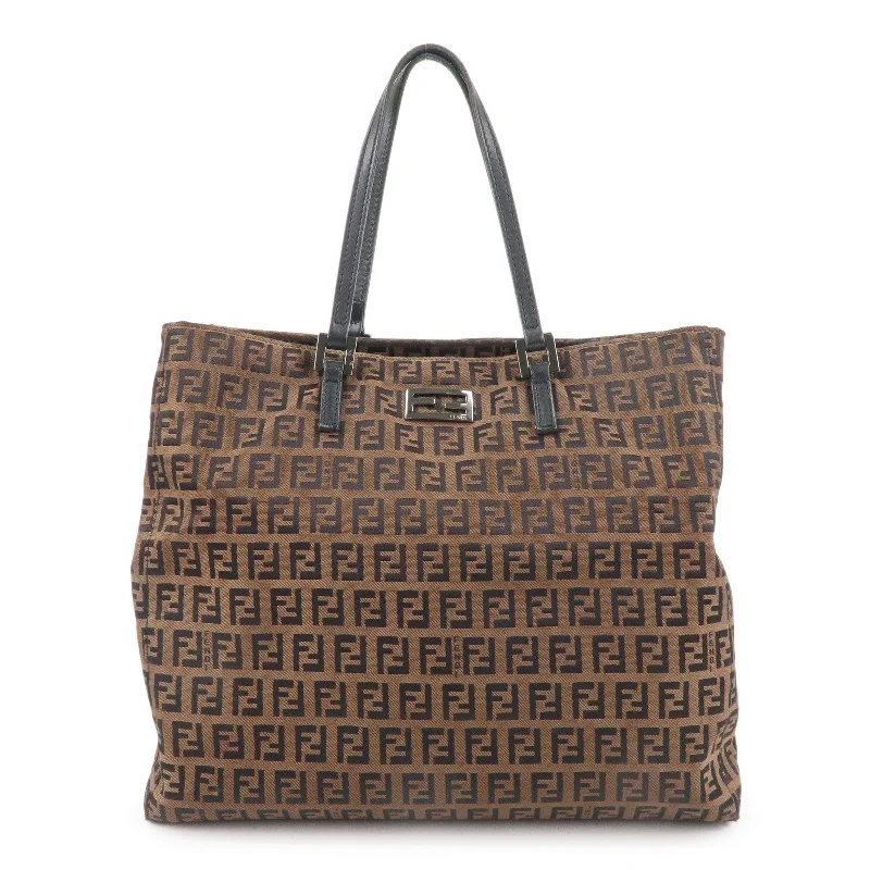 Fendi Baguette bags with a detachable shoulder strap for hands - free convenienceFENDI Zucchino Canvas Leather Hand Bag Brown Black 8BH133