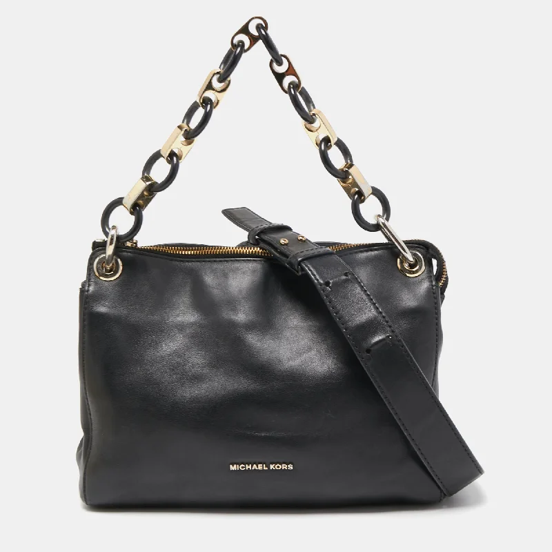 Michael Michael Kors Bags for antique shows in a classic and elegant styleBlack Leather Raven shoulder Bag