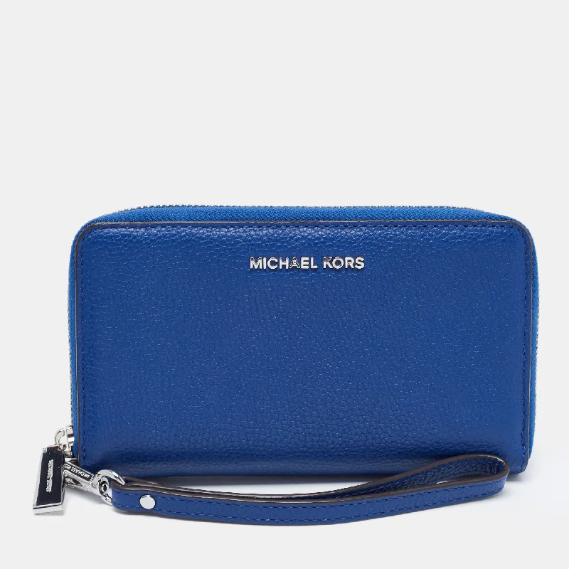 Michael Michael Kors Bags for car shows in a sleek and modern styleBlue Leather Jet Set Zip Around Wristlet Wallet