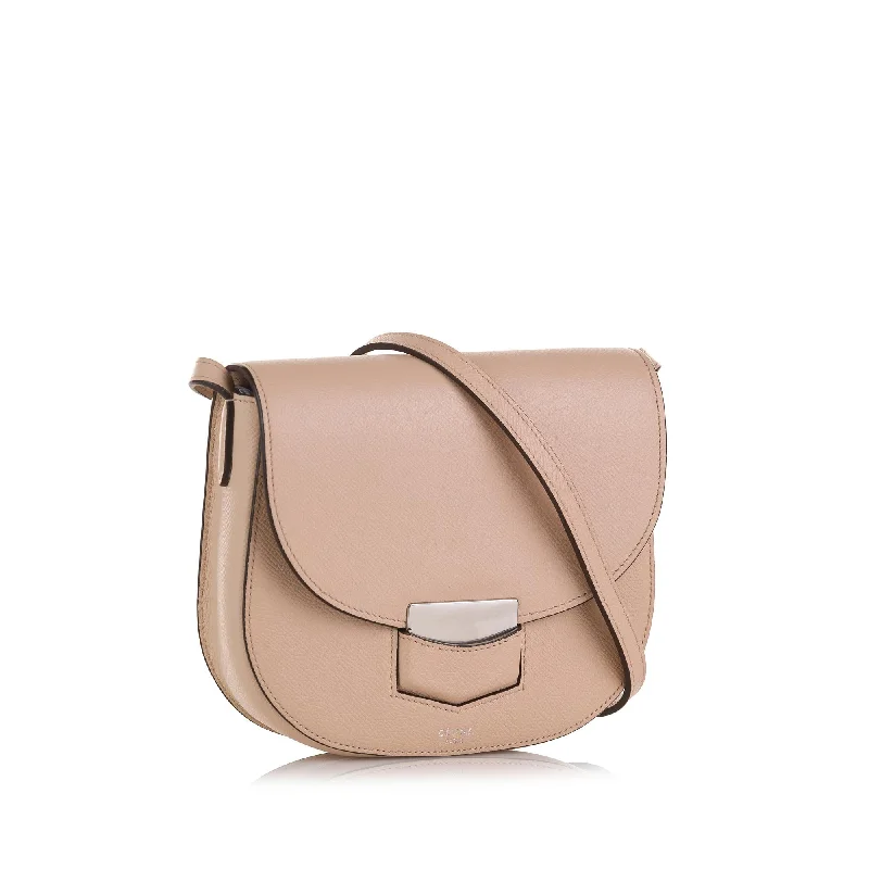 Celine Tote Bags with Spacious Interior for TravelersCeline Small Trotteur (SHG-nNe9ch)