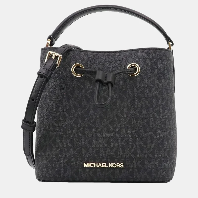 Michael Michael Kors Bags for backpackers who want a touch of luxuryBlack Leather bucket