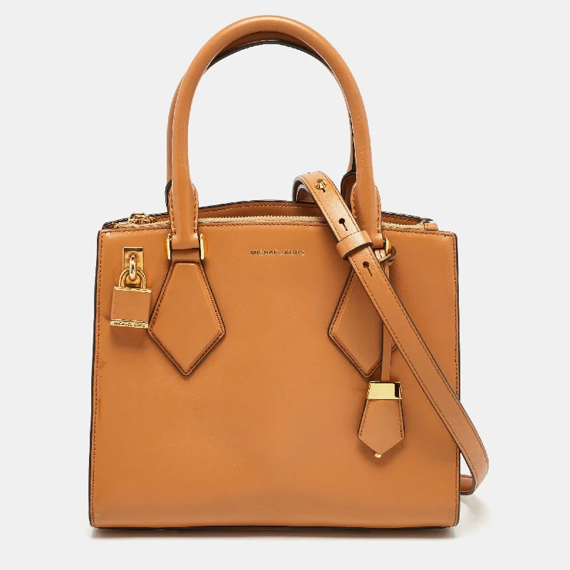 Michael Michael Kors Bags for stay - at - home moms for a touch of luxuryBeige Leather Casey Tote