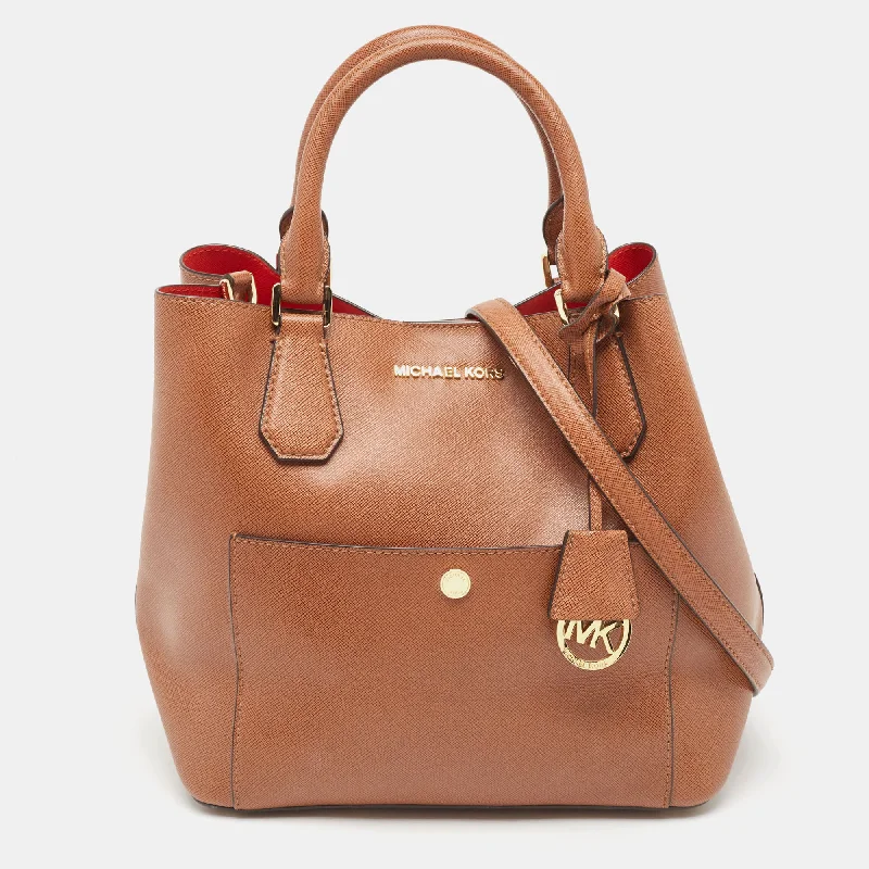 Michael Michael Kors Bags for antique shows in a classic and elegant styleBrown Saffiano Leather Greenwich Tote