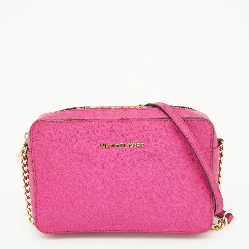 Michael Michael Kors Bags with fabric linings for a soft interiorPink Leather Jet Set Crossbody Bag