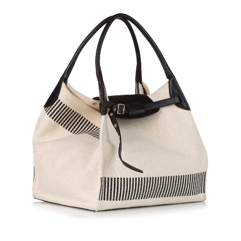 Airport - Friendly Celine Carry - on BagsCeline Big Canvas Tote Bag (SHG-37626)