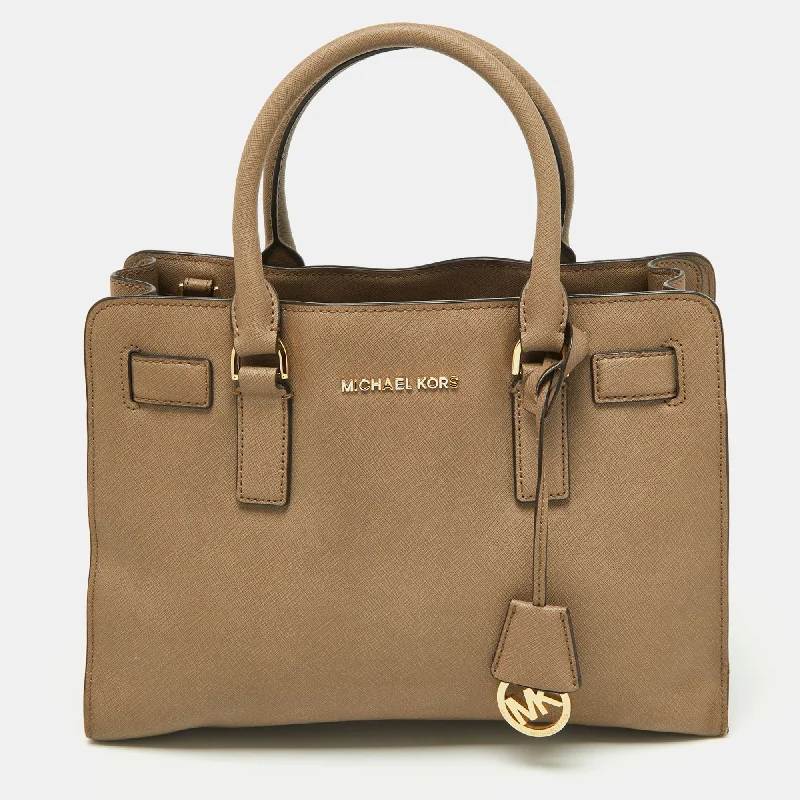 Michael Michael Kors picnic bags for outdoor lunchesBeige Leather Hamilton East West Tote