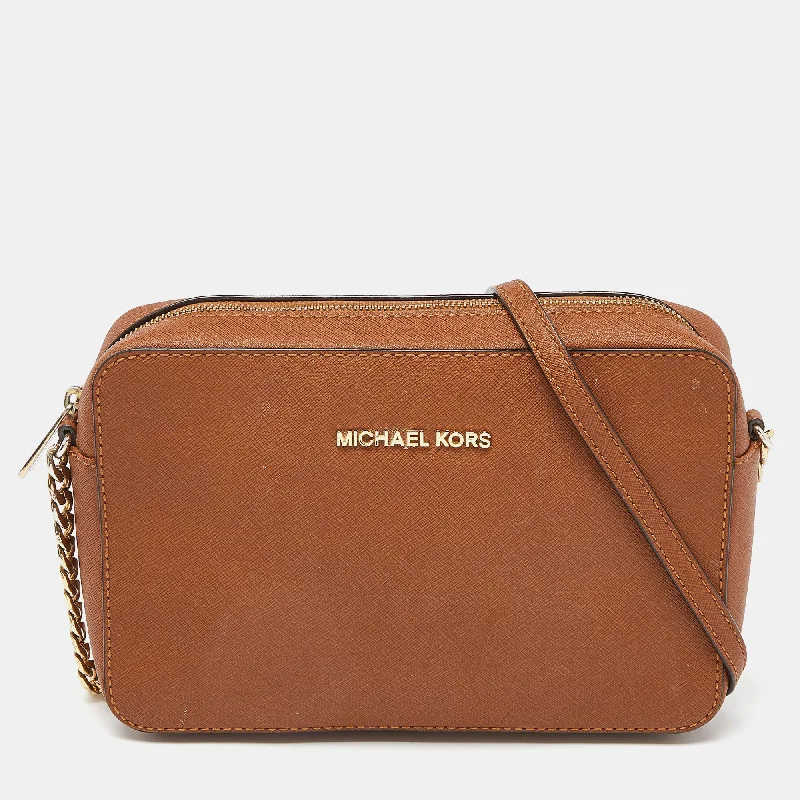 Michael Michael Kors picnic bags for outdoor lunchesBrown Leather Large East West Jet Set Crossbody Bag