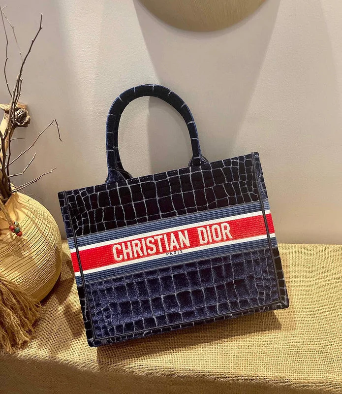 Luxury Christian Dior crossbody bags with a chain - link strapBC - Dior Bags - 2600