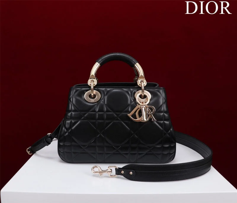 Christian Dior bags with a quilted pattern and gold - toned hardwareDior Bag