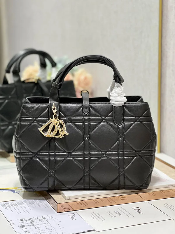 Christian Dior bags with a quilted pattern and gold - toned hardwaremakbags - Dior Bags - 510