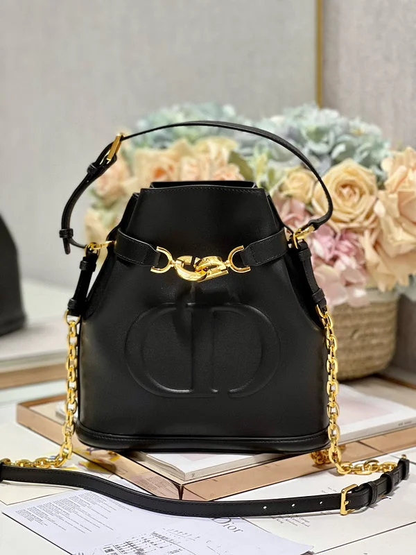 Contemporary Christian Dior handbags with a unique shapemakbags - Dior Bags - 632