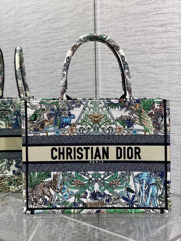 Christian Dior Saddle bags with a patent leather finish for a shiny lookmakbags - Dior Bags - 672