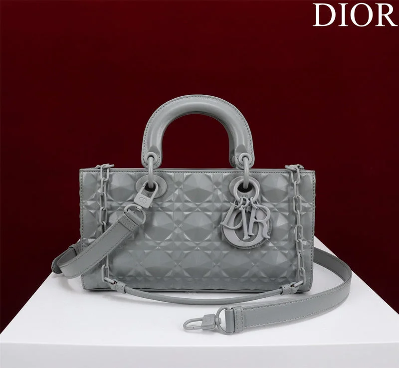 Contemporary Christian Dior handbags with a unique shapemakbags - Dior Bags - 678