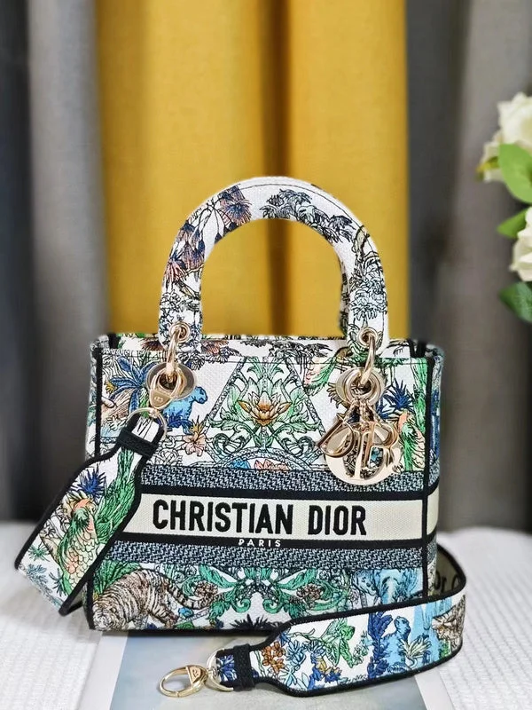 Christian Dior Saddle bags with a studded trim for a bold lookmakbags - Dior Bags - 710