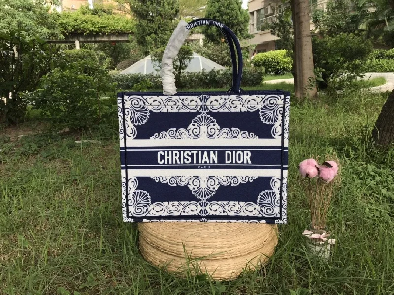 Christian Dior bags with a side - pocket for holding a water bottleLuxury Handbags Christian Dior 257